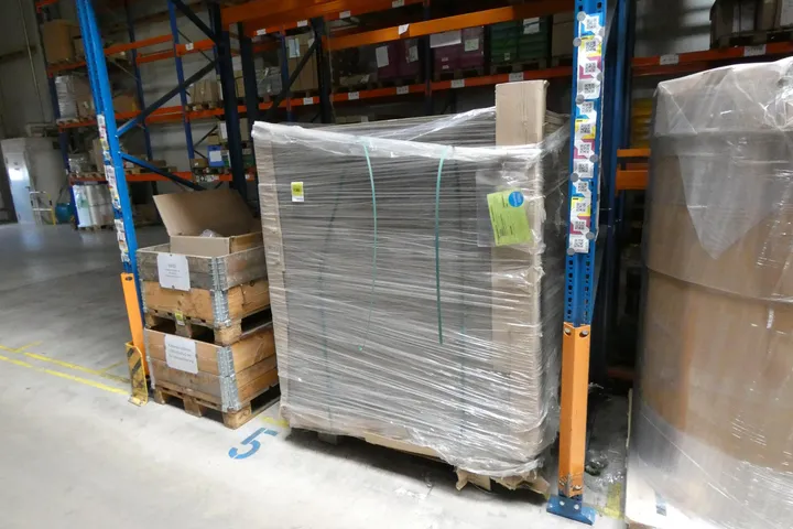 Konvolut Stülpdeckel 1200x800x100, B-Welle braun Umfang: Palette mit Inhalt